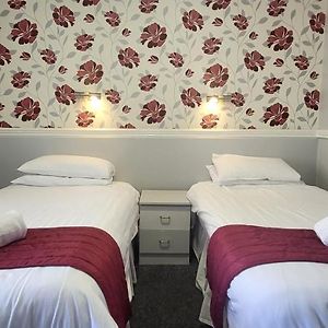 Zimmer mit zwei Einzelbetten